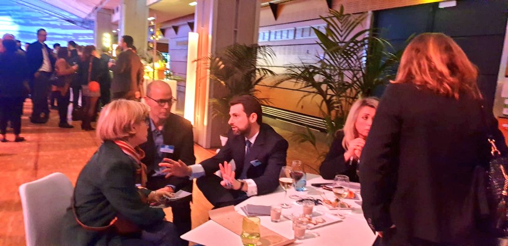 f_lesache's tweet photo. #Stratexio #Evenement @Coface_France  

Ravi de retrouver des chefs d'entreprises adhérents de @stratexio_fr pour le Colloque Risque Pays @coface. Cette journée incarne l'esprit de Stratexio : partage d'expérience, de bonnes pratiques et expertises. 

@medef @Le_MOCI https://t.co/ynYI1nw8vi