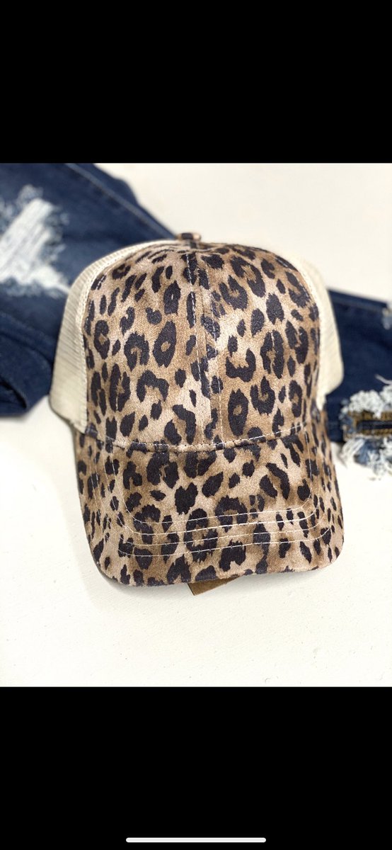 _charm_boutique's tweet photo. Who is ready for a GiVeAwAy?!? All you have to do to be entered is Retweet this post and follow our page! Winner will be announced when we reach 250 followers! Winner will receive the leopard hat in the picture below⬇️🤍 https://t.co/5Rf42OmKgT