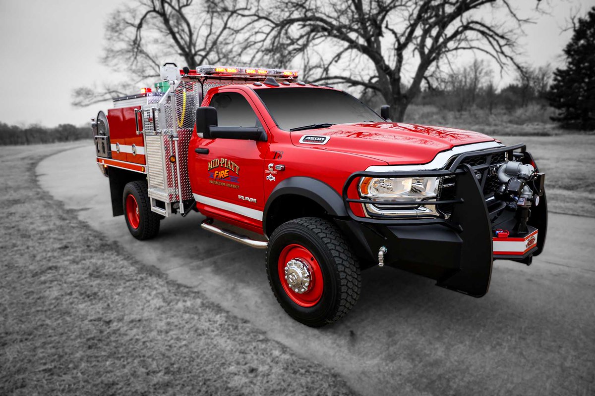 WeisFireSafety's tweet photo. Our Apparatus Shop has completed a Weis Quick Attack with a 300-gallon tank that has top-mounted pump controls and a 20" walkway. To learn more about this apparatus and its features, visit our website: https://t.co/iDTWlJtAvl 

#weisfiresafety #weisquickattack #fireapparatus https://t.co/ibaUYy8uIv