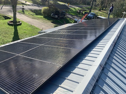 SSSUSALLC's tweet photo. electric bills with no major shading, YOU CAN QUALIFY! The system is still grid fed and compliant with all city and state regulations.

Message me NOW to get started today! https://t.co/4qQeCjrcNL