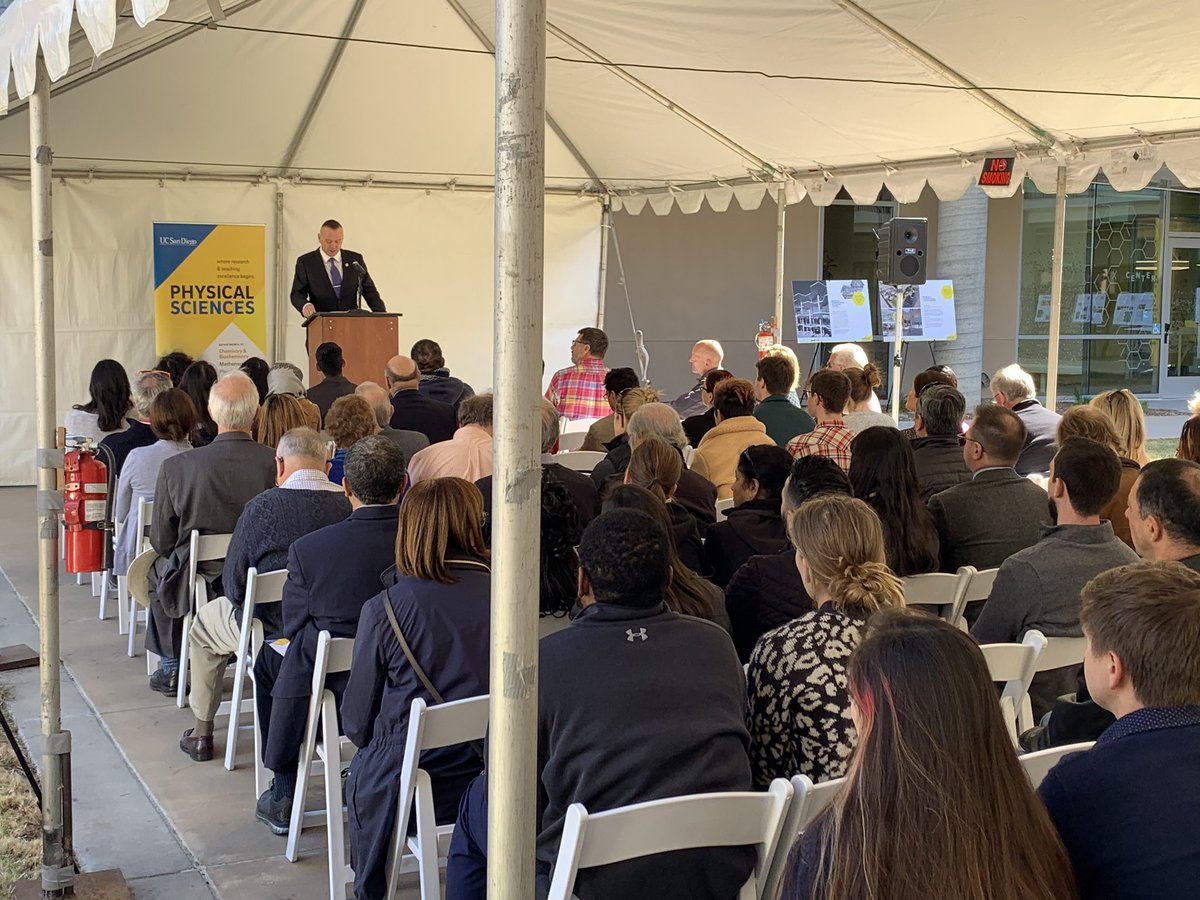 paulroben's tweet photo. New Student Success Center at Physical Sciences- students driving their own success!!@ResearchUCSD @UCSDInnovation https://t.co/jZ8Osxfg24