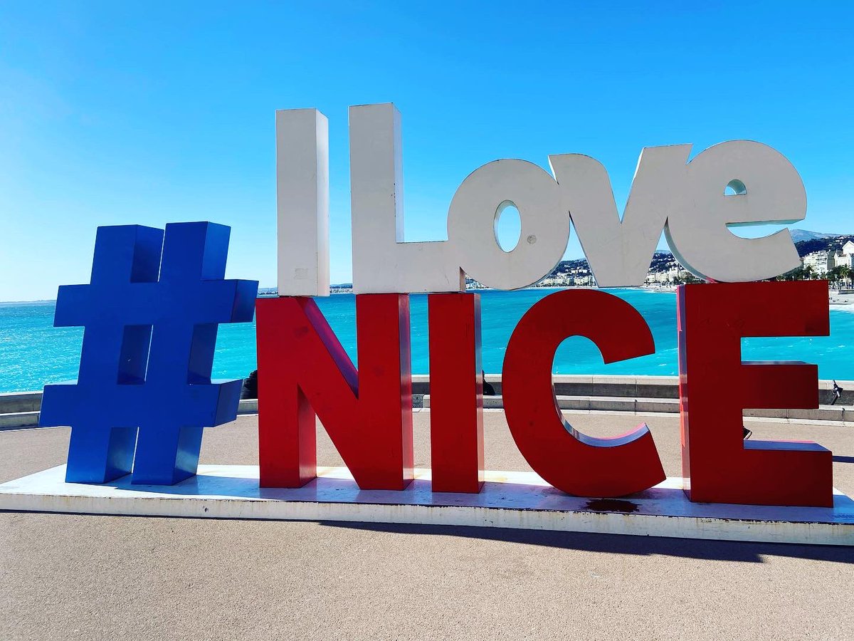 simonnash1980's tweet photo. Took a trip down to #Nice today 🇫🇷 Stunning views ❤️
#VisitCoteDazur #CoteDazur #ILoveNice #France #Beach #Sea #sSelfie https://t.co/9FwCwQj1NY
