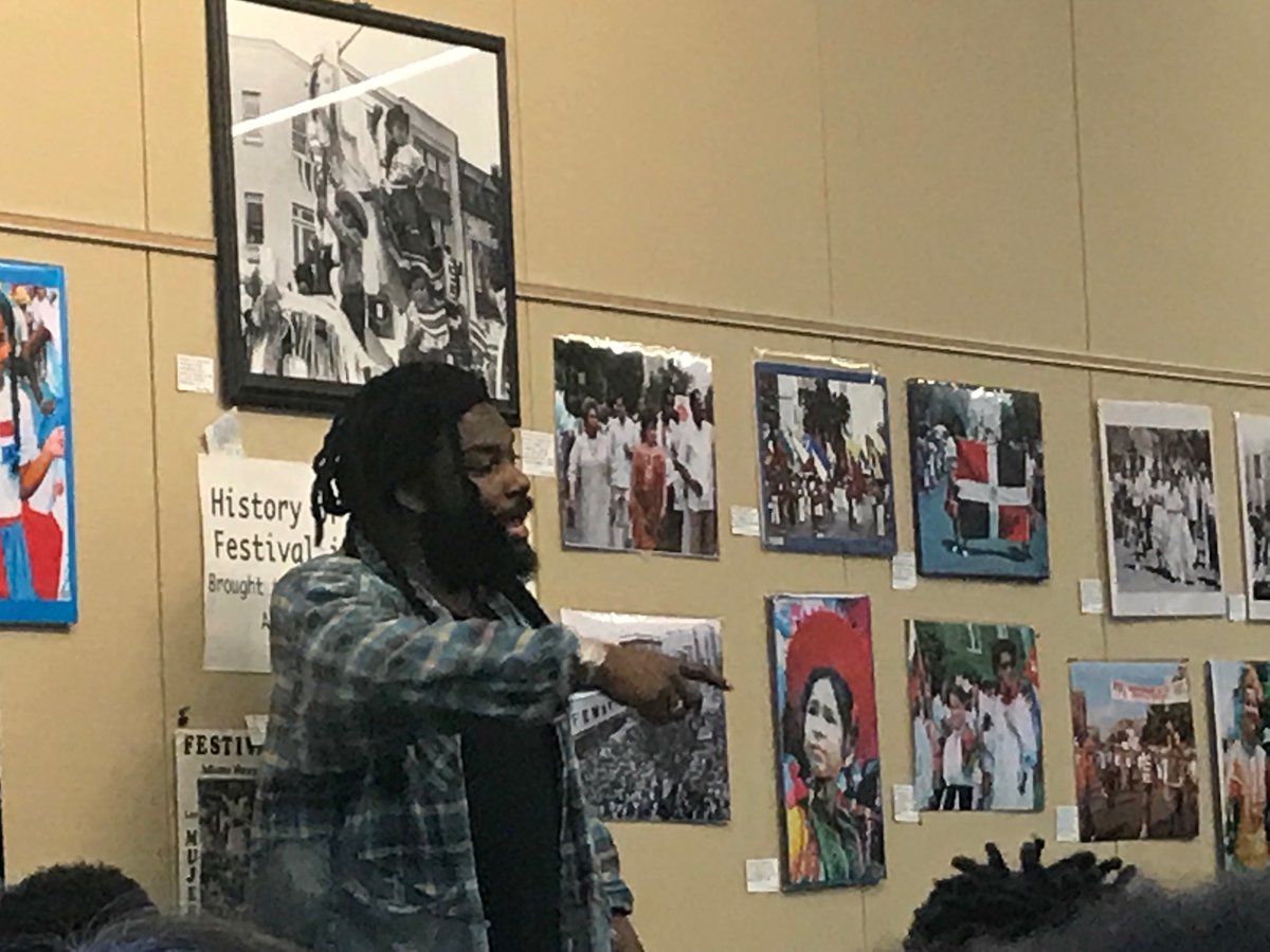 CHECDC's tweet photo. @CHECDC high school and middle school students are grateful for @penfaulkner for bringing author and community activist @JasonReynolds83 for sowing knowledge and light! Thank you...#childrenfirst #stopgunviolence #love #Peace #DCPSLibrary #life https://t.co/HprBwPxxVb
