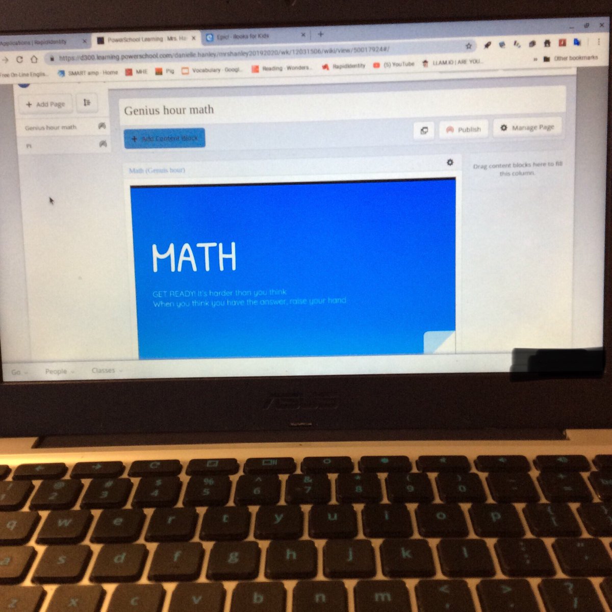 D300Digital's tweet photo. As #empoweredlearners, these Ss are demonstrating their learning by using @haikulearning #wikiprojects and @GoogleForEdu #slides @LPESHawks #d300learns #d300dlc @NikiBurkey @APascoEdTech @juliegard300 https://t.co/2jVCBIf3p7