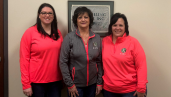 DreissigApparel's tweet photo. We want to say a huge thank you to the Kopp Billing team for sharing pics of the staff wearing #DreissigMade apparel! We're glad you like your custom Kopp gear!
#GearUp with the Real Deal 💪
.
#customscreenprinting #customembroidery #staffapparel #corporate https://t.co/0zzihuMfn3