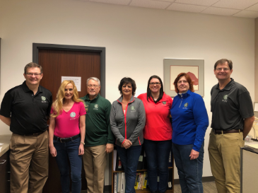DreissigApparel's tweet photo. We want to say a huge thank you to the Kopp Billing team for sharing pics of the staff wearing #DreissigMade apparel! We're glad you like your custom Kopp gear!
#GearUp with the Real Deal 💪
.
#customscreenprinting #customembroidery #staffapparel #corporate https://t.co/0zzihuMfn3