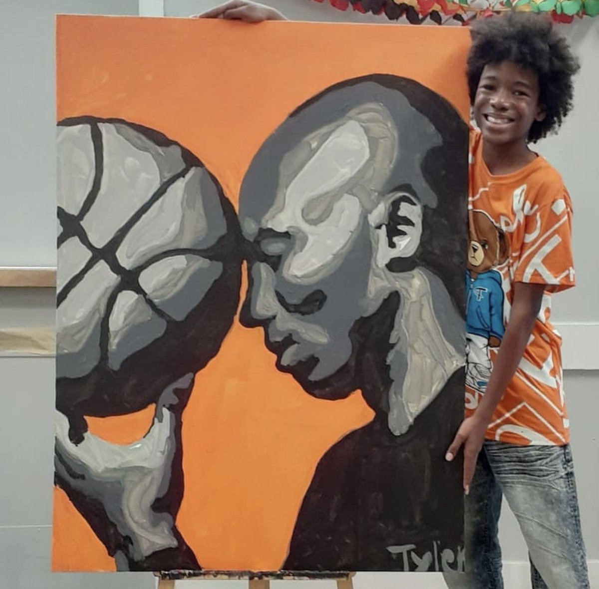 LQSanJose's tweet photo. Please checkout San Jose local artist @official_tylergordon ! So young and talented! 🤩 So much talent in San Jose! 

#art #artist #local #sanjose #creative #kobe #lakers #artwork #painting #bobmarley #ca #youth #creative #unique #artoftheday #proud https://t.co/kwVYiBvtmu