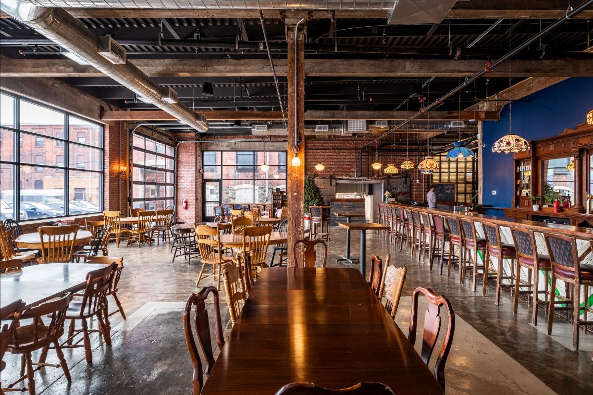 lifecandyco's tweet photo. Look at what Attic Brewing is doing in Philadelphia. Gorgeous new neighborhood brewery, backed (in part) by LifeCandy and many more investors.
#philadelpha #brewery #craftbrewing #investing @AtticBrewing @PhillyInquirer https://t.co/7qEztJEzl0