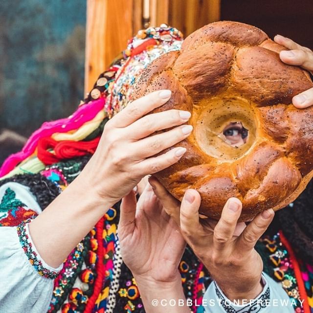 CSFreeway's tweet image. What travels do you see in your future?✈️
.
.
.
.
.
.
.
.
.
#cobblestonefreeway #cft #cfthungary #hungary #cftcroatia #croatia #ukraine #cftukraine #travelukraine #crossroadsofeurope #budapest #budapestbaths #hotsprings #traveldeeper #cobblestonetravel #… ift.tt/3bb5FwS