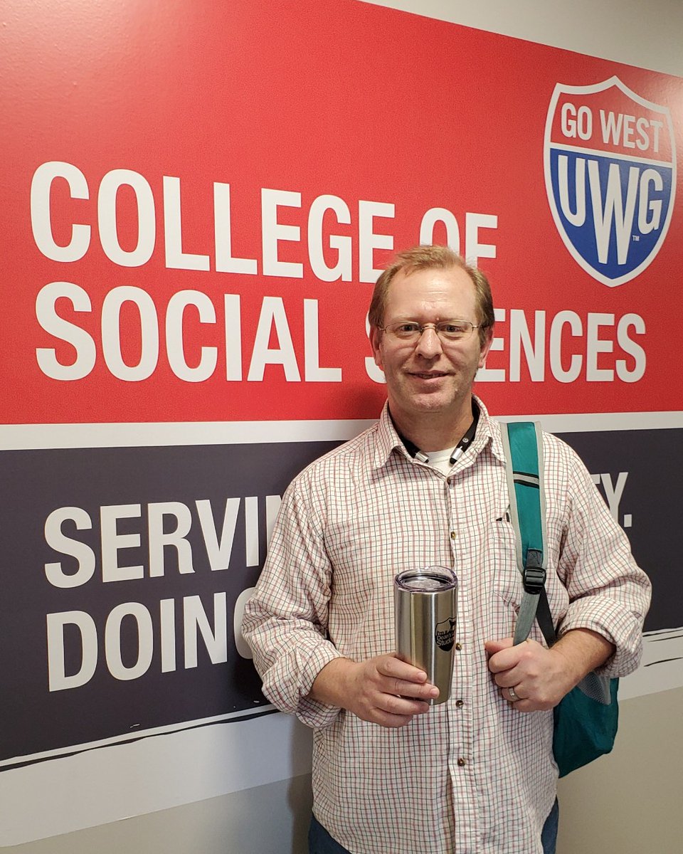 COSSUWG's tweet photo. Semper Fi, John!  Congratulations on your outstanding academic performance during this past semester!

If you made the Dean's list last semester stop by our office in Pafford.

#deanslist #collegeofsocialsciences #coss #uwg https://t.co/82gJ9BEZyW
