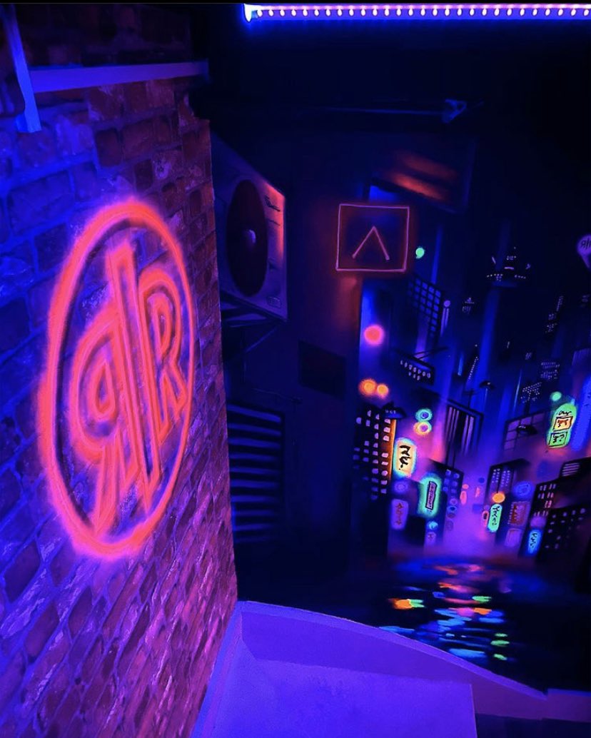 I have soo many spots from January I still need to add & this was one of my faves! My first proper VR experience at Hyper Reality was so good! I'm definitely going to try more this year!