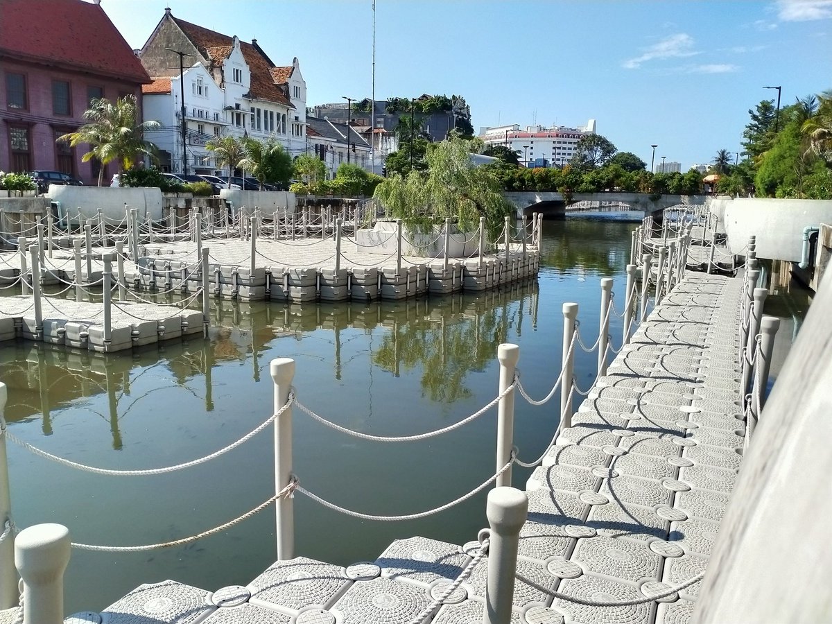 Ni'mati datangnya senja 😎
<a href="/kotatuajakarta_/">Kota Tua Jakarta</a> 
<a href="/WisataKotatua/">Wisata Kotatua JKT</a> 
<a href="/kotatua/">ayoeee@kotatua.com</a>