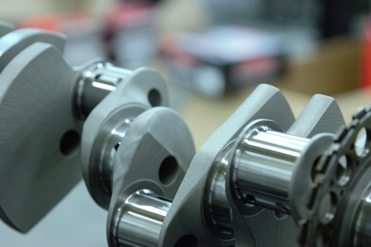 LunatiPower's tweet photo. Our crankshafts are balanced and polished to be the race-winning basis to your engine build. Give us a call or check out our website here: https://t.co/KVwJqIFXUm #LunatiPower https://t.co/GB0LO9XkiY