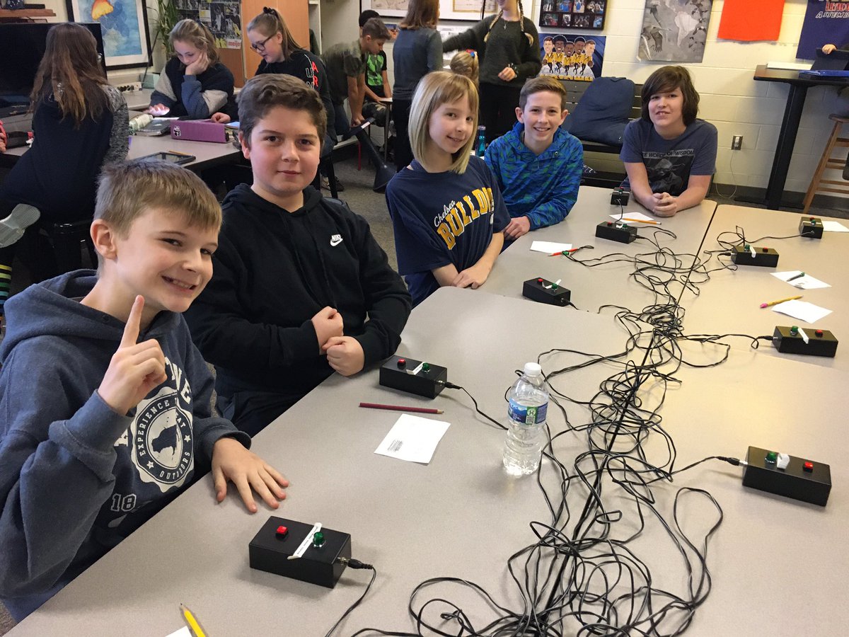 6BlueBMS's tweet photo. Great competitions in Quiz Bowl today on #6blue https://t.co/cmN4cUDZVK