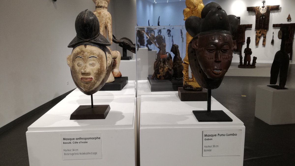 On the 2nd day, I went to the Museum of Black Civilisations. That also is like 20-ish minutes away on foot from where my family lives. This museum is everything.