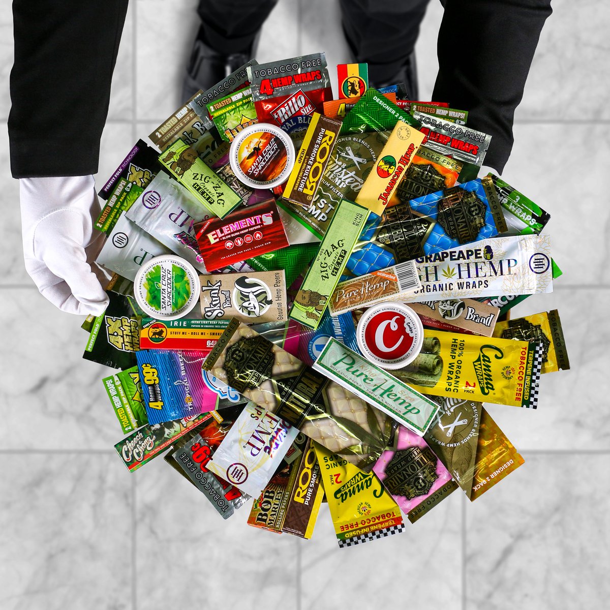 Your Hippie Butler would like to wish you a happy National Hemp Day by giving you 10% off all Hemp wraps, rolling papers, and cones when you use code "HipHemp" 🎩
bddy.me/2tu9VGZ