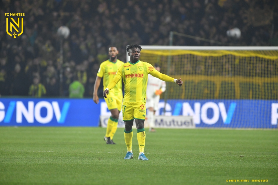 FCNantes's tweet photo. 🔛 10'⏱I #FCNPSG 

Les premières images de la rencontre 📸 

0⃣-0⃣ https://t.co/H07kfPcD1l