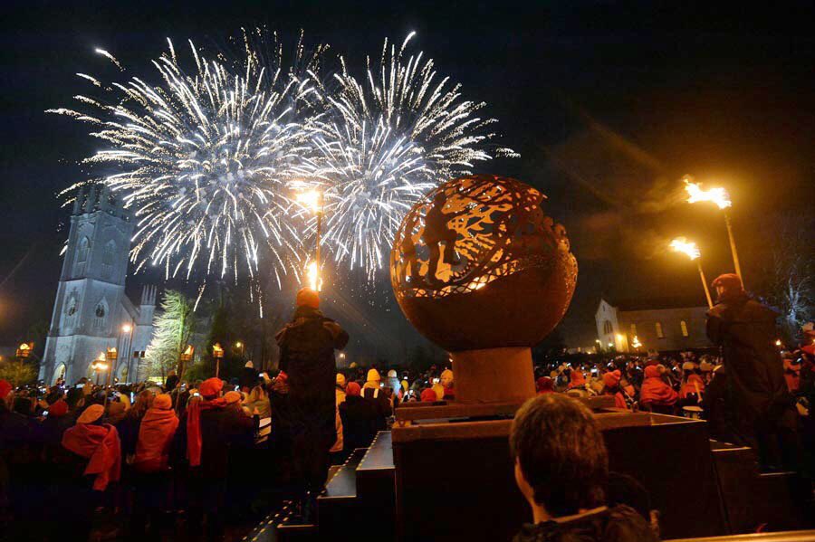 RayRyanpics's tweet image. Galway 2020’s Fire Tour delivered spectacular scenes as it arrived in Tuam. @galway2020 @rte @TuamHerald #fireworks