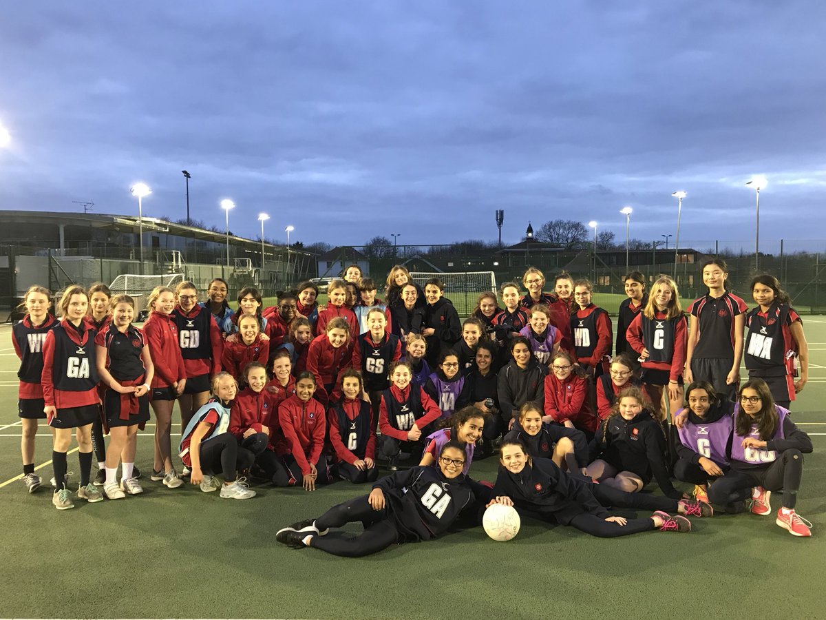nhehs_sport's tweet photo. What do you do when a fixture is cancelled βΉοΈ? Internal games π!U12A,B&C π teams took on U13B,C&D π teams ππ» Girls coached each other, gave team talks & made subs- the coaching staff felt pretty redundant π€ Well Done All ππ» #nothingwillholdusback #netball #progress @nhehs https://t.co/AlVYyhPAkM