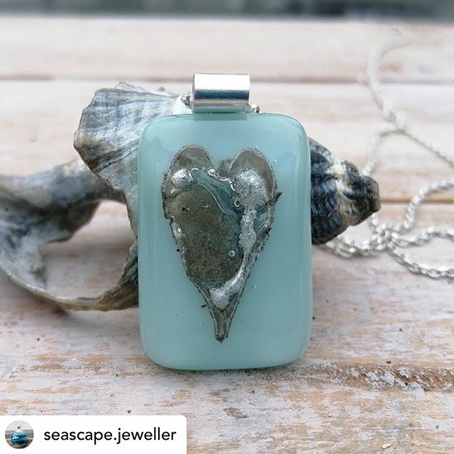 South Northants Arts (@arts_sn) on Twitter photo Posted <a href="/withregram/">Repost app</a> • @seascape.jeweller At last I have some new work ready, January was a long month! This little pendant is 3cm x 2cm and comes on an 18” silver chain. #moltonheart #liquidheart #heartpendant #pewterheart #valentines #valentinegift #handmadevalentinegifts #h… Posted <a href="/withregram/">Repost app</a> • @seascape.jeweller At last I have some new work ready, January was a long month! This little pendant is 3cm x 2cm and comes on an 18” silver chain. #moltonheart #liquidheart #heartpendant #pewterheart #valentines #valentinegift #handmadevalentinegifts #h…