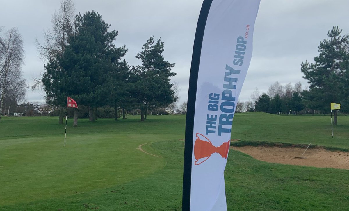 bigtrophyshop's tweet image. Great to #sponsor the @PGAinNorthants Par 3 Pro-am #Golf tournament @BramptonHeath today. Well played Mark Booth from @DelapreGolf and @DPoolton