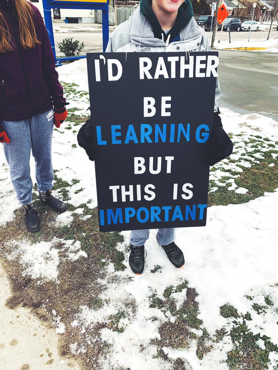 educate_young's tweet photo. #cutshurtkids @ETFOeducators @TVDSB https://t.co/R0r6VHQQWq