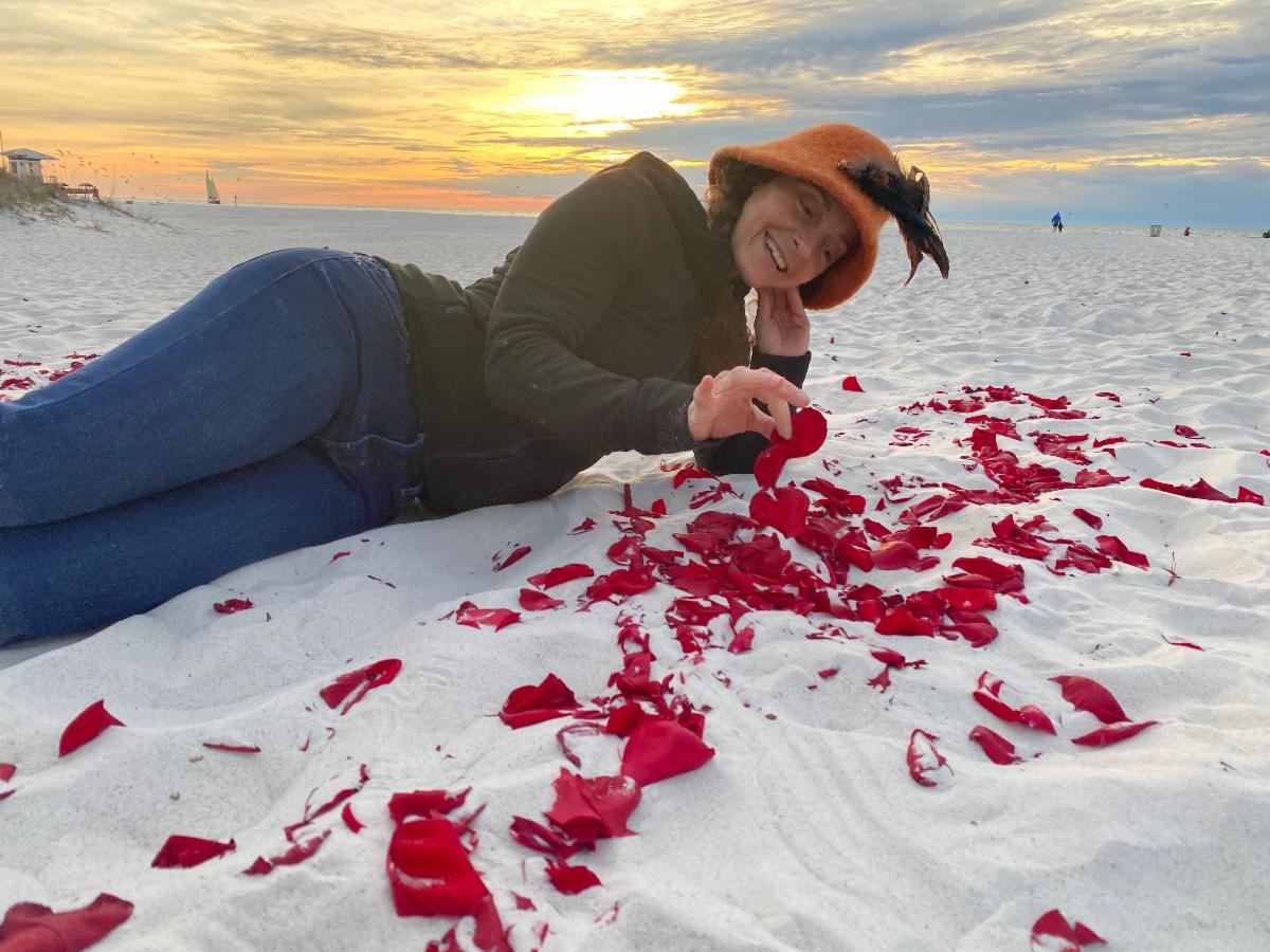 EmilyWenzel's tweet photo. Many ways to LOVE yourself at Kapok!  Healing Moon Flow Yoga this Sunday 11am &amp; 2/23. Crystal Bowl Meditation 2/9 @ 5pm, Sensual Yoga 2/12 @ 7:45pm, Sacred Music &amp; Movement 2/16 @ 3pm in CLW, New Aerial &amp; Pilates weekly classes SEM, Belly Dancing CLW https://t.co/yWfADobnjJ https://t.co/5iETuDdGvf