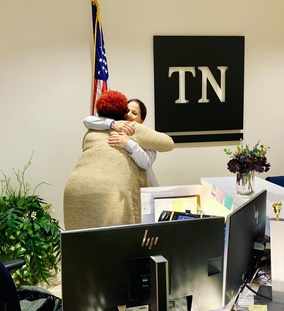 MariaLeeTN's tweet photo. Tennessee wouldn’t be in the remarkable shape it’s in without the dedication of its #StateofTN employees. As part of this month’s challenge, I surprised department employees selected by commissioners for their hard work and positivity with cookies and flowers. #TennesseeServes https://t.co/gV2IQXjjC3