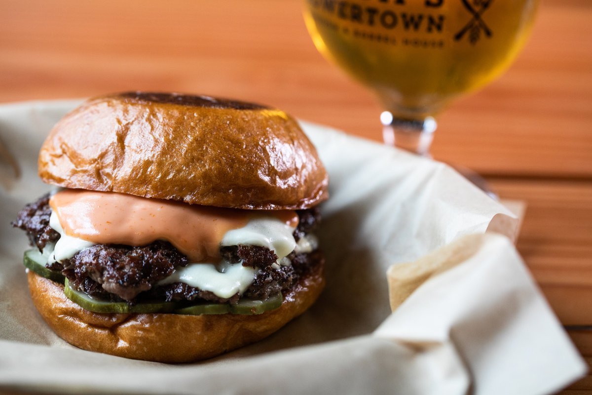 Birchslowertown's tweet photo. Stop in for a burger &amp; beer tonight. This delicious double quarter-pound patty is topped with american cheese, pickles &amp; Kewpie mayo. Trust us, each bite will be enjoyed! 🍔🍺⁠ https://t.co/utczOtzJ5t