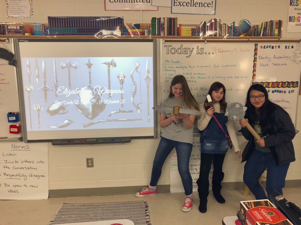 abblee_'s tweet photo. What’s an Elizabethan era research project without frilly collars, weapons, and the Black Plague?? #keepchopping #9thLit https://t.co/56WiehCbY3