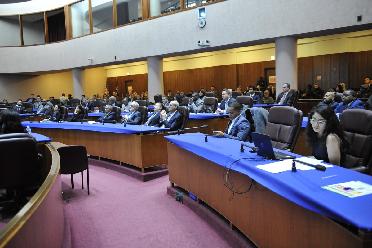 Thank you to everyone who attended today's Inaugural Town Hall meeting in the City Council Chamber. 

We're going to be holding meetings across the City, including THIS SATURDAY at Michele Clark High School (5101 S. Harrison St.) at 10 am. Register at tinyurl.com/ChiCityTreasur….
