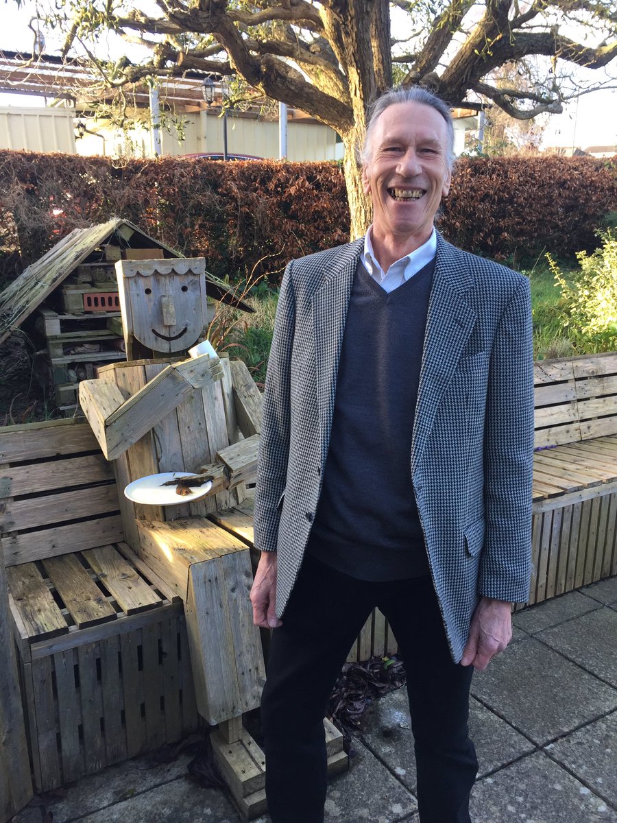 DomCotter's tweet photo. Looking forward to presenting the @BBCGlos lunch show live from “Cam” on Weds from midday ! 
#FreshAirCamDursley #Cam #Dursley #FreshAir #GLtogether #GL11communityhub #community #localradio #lovewherewelive #BBClocal #BBClocalradio #Gloucestershire https://t.co/nqPK4zTpbR