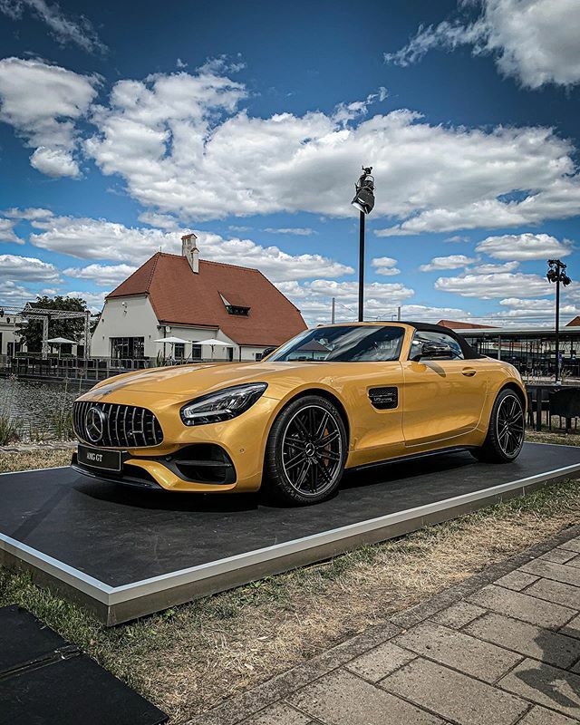 Manelori's tweet photo. Yellow cab 🚕 😉
- - -
@mercedesamg #GTC
- - -
@mbenzespana @mercedesbenz #mercedesamg #amg #amggtr #amggt #amggtc #amggts #amggtr #amgperformance #amggang #mercedesfans #mercedesbenz #mbphoto #mbphotopass #mbphotocredit #mbfan #automotive #mercedeslov… https://t.co/GM5TpVq56C https://t.co/xDgQHpJP8M