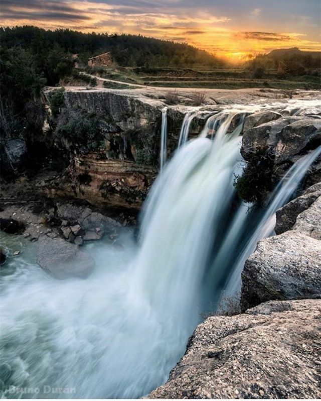 igersteruel's tweet photo. ¿Que tal va la semana? Despedimos el día de hoy con la fotografía de @brunoduranfoto 
No olvidéis etiquetar vuestras fotografías con #igersteruel https://t.co/mB0k5J1Q2x https://t.co/1DBTbg6nV0
