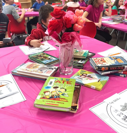 MorganDMiller's tweet photo. 3rd Grade Ss experiencing a "Book Tasting" today in the library!  Such a cool way to expose Ss to books they might not pick up off of the shelf on their own!  @NP_CentralElem Thank you, @slechttr and Mrs. Hadaway! @NorthPolkCSD #dontjudgeabookbyitscover https://t.co/8HINxRzlx0