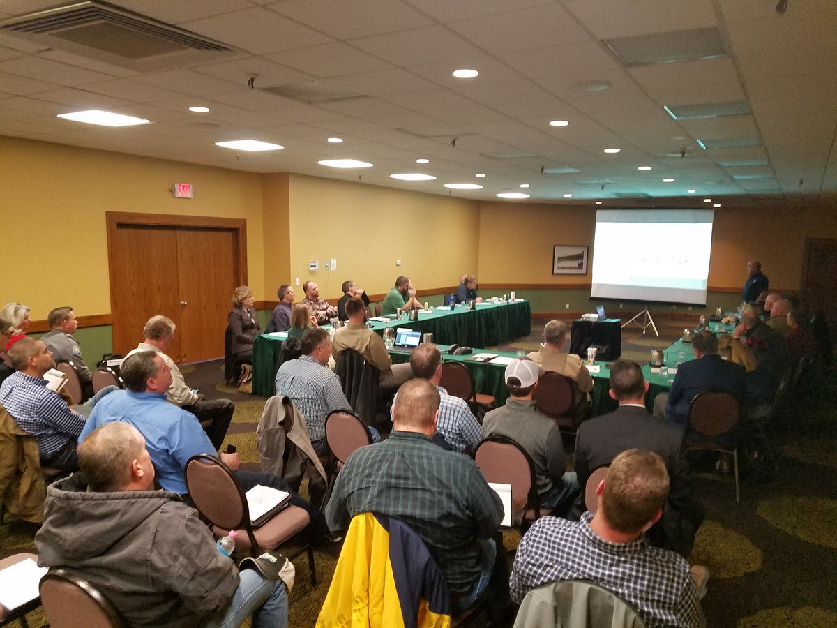 KellyMOFB's tweet photo. Mo #FeralHog Elimination Partnership met today. Since the closure of hog hunting on the #MTNF the Partnership has adopted a Unified Incident Command System to manage the ground operations for the increased trapping effort - boots on the ground, logistics &amp; planning.  Impressive! https://t.co/LQHKMYw5KT
