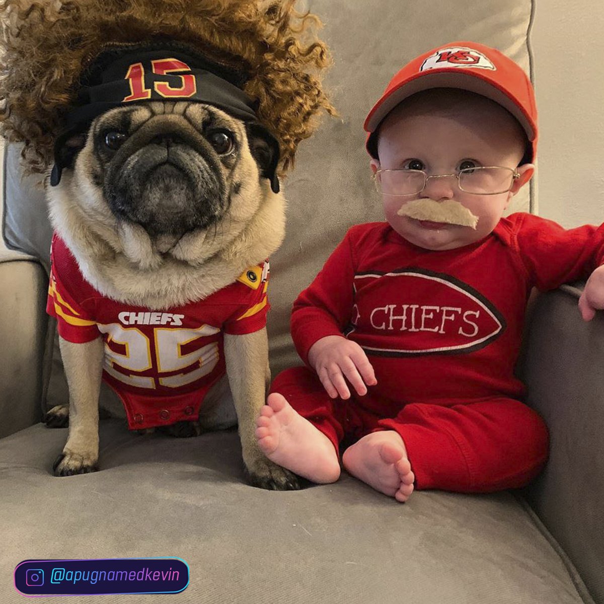 nflmx's tweet photo. Andy: ¿y el trofeo?
Pat: 🤷‍♂️

📸 IG @apugnamedkevin

#NFLMX #ChiefsKingdom https://t.co/eh37IfZ0Ik