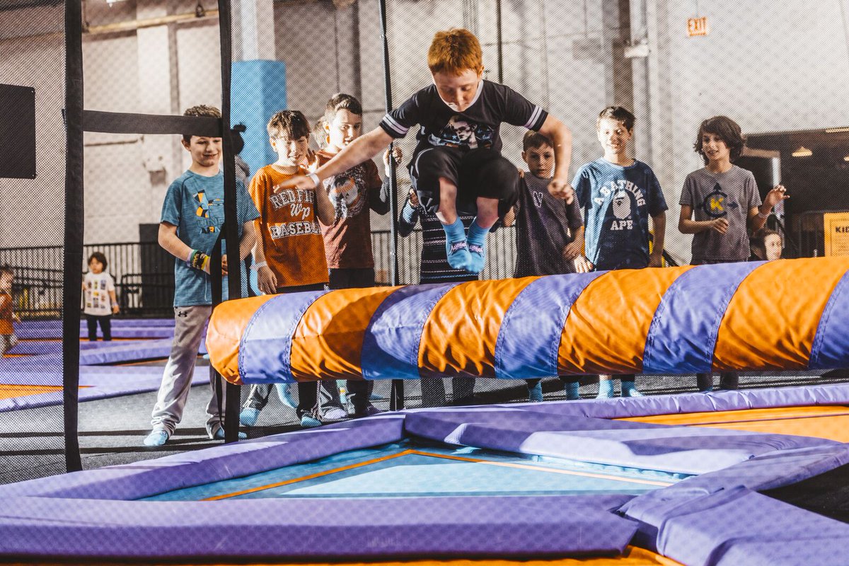 Altitude Trampoline Park tweet media