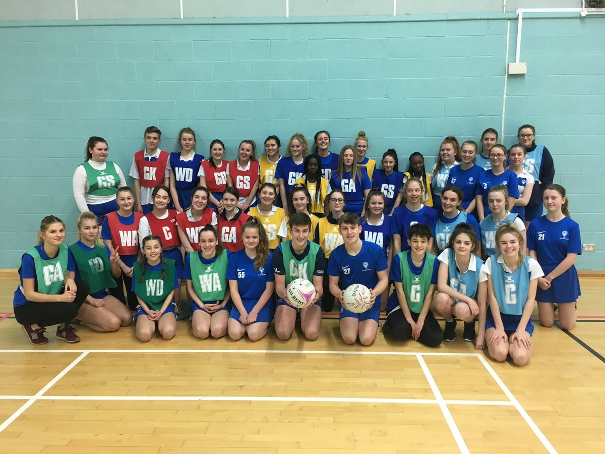 Year 9,10 and 11 took part in a very lively inter house netball after school today. Great to see some boys taking part too! 1st place: Holkham 💚 2nd place: Wolterton 💜 3rd place: Blickling 💙 4th place: Felbrigg 💛 5th place: Mannington ❤️