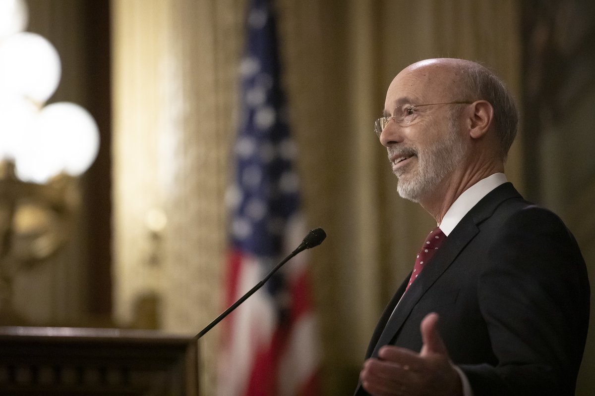 Governor Tom Wolf speaks at a podium