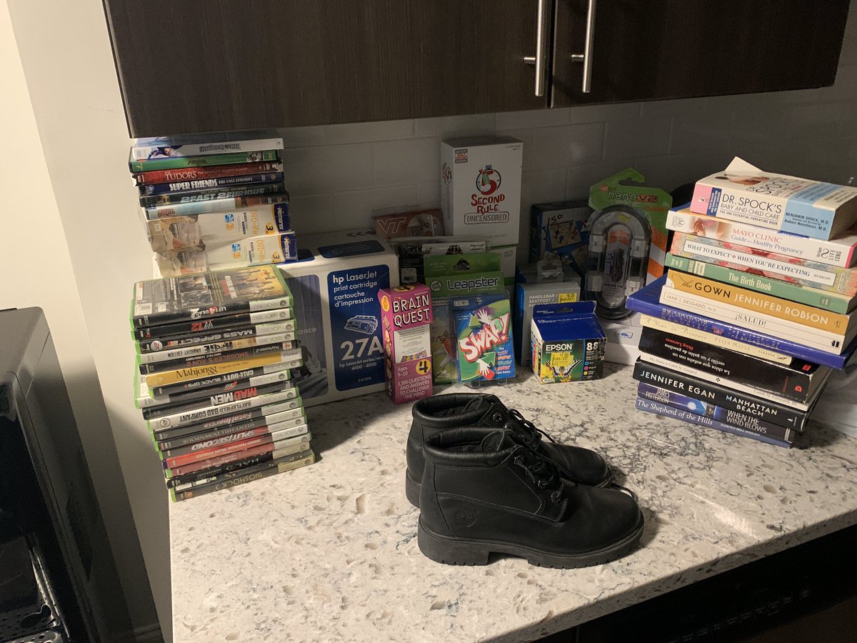 xChrisFlo's tweet image. First real day taking my time to actually scout some stuff to resell; All for less than 100$ @TheResellerHub #reseller #learnthebasics