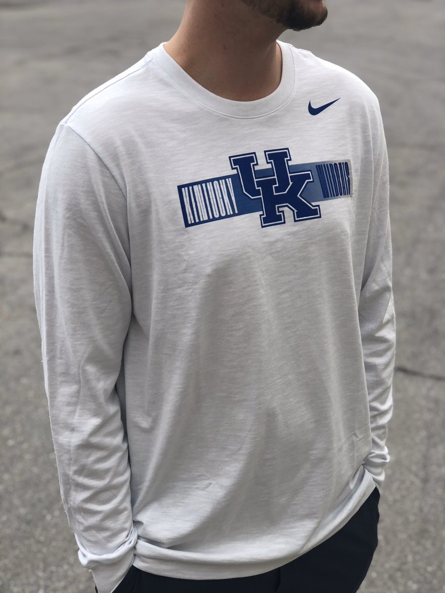ALLSPORTSLEX's tweet photo. Perfect crossover into Spring // Mens Kentucky Nike Long Sleeve Slub Logo Tee. @ALLSPORTSLEX https://t.co/frMk4t6ZlT