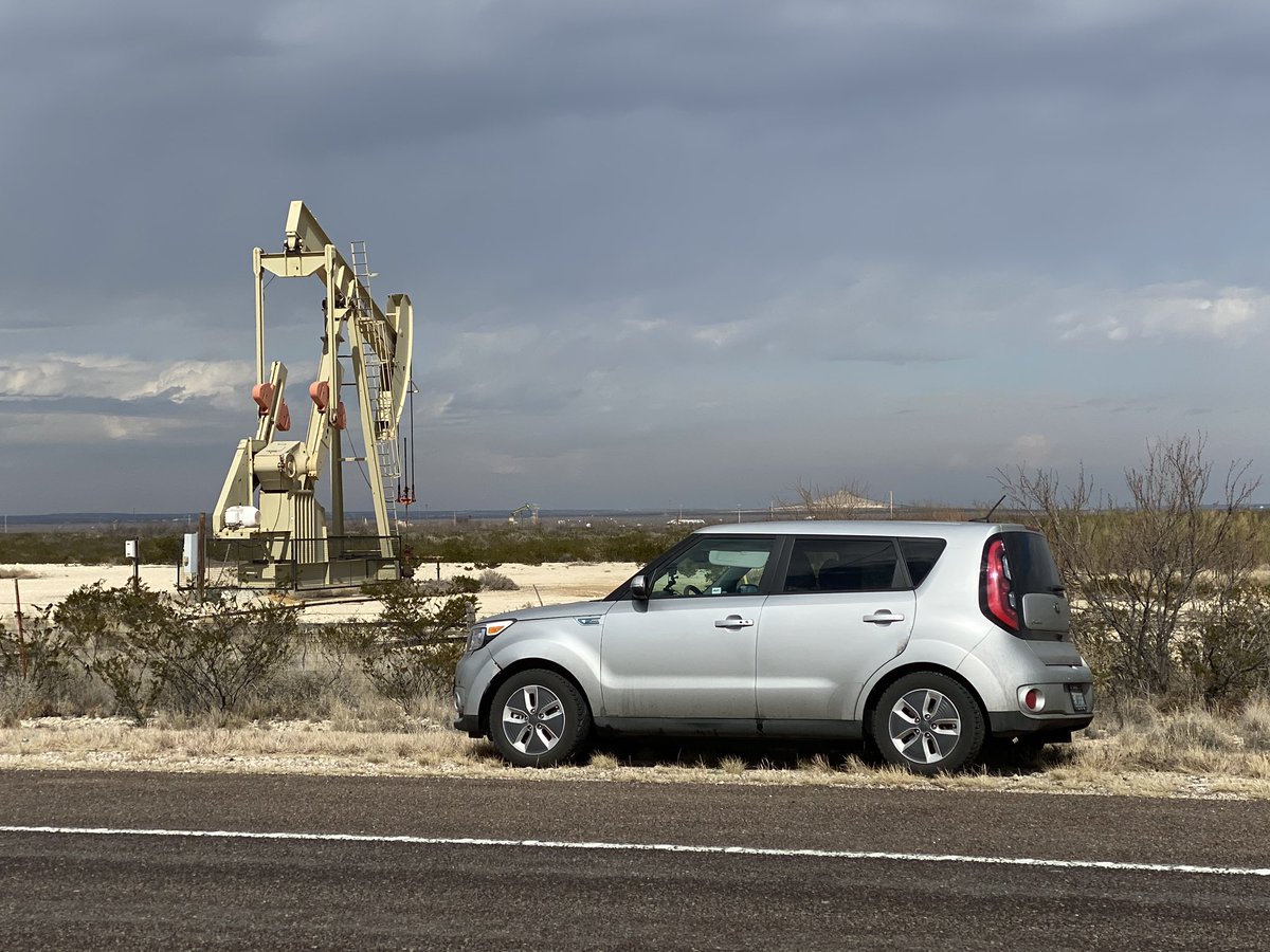 eSoulCowboy's tweet photo. Crossing the Permian Basin oilfield to Pecos, TX https://t.co/wMmv1EbxaC