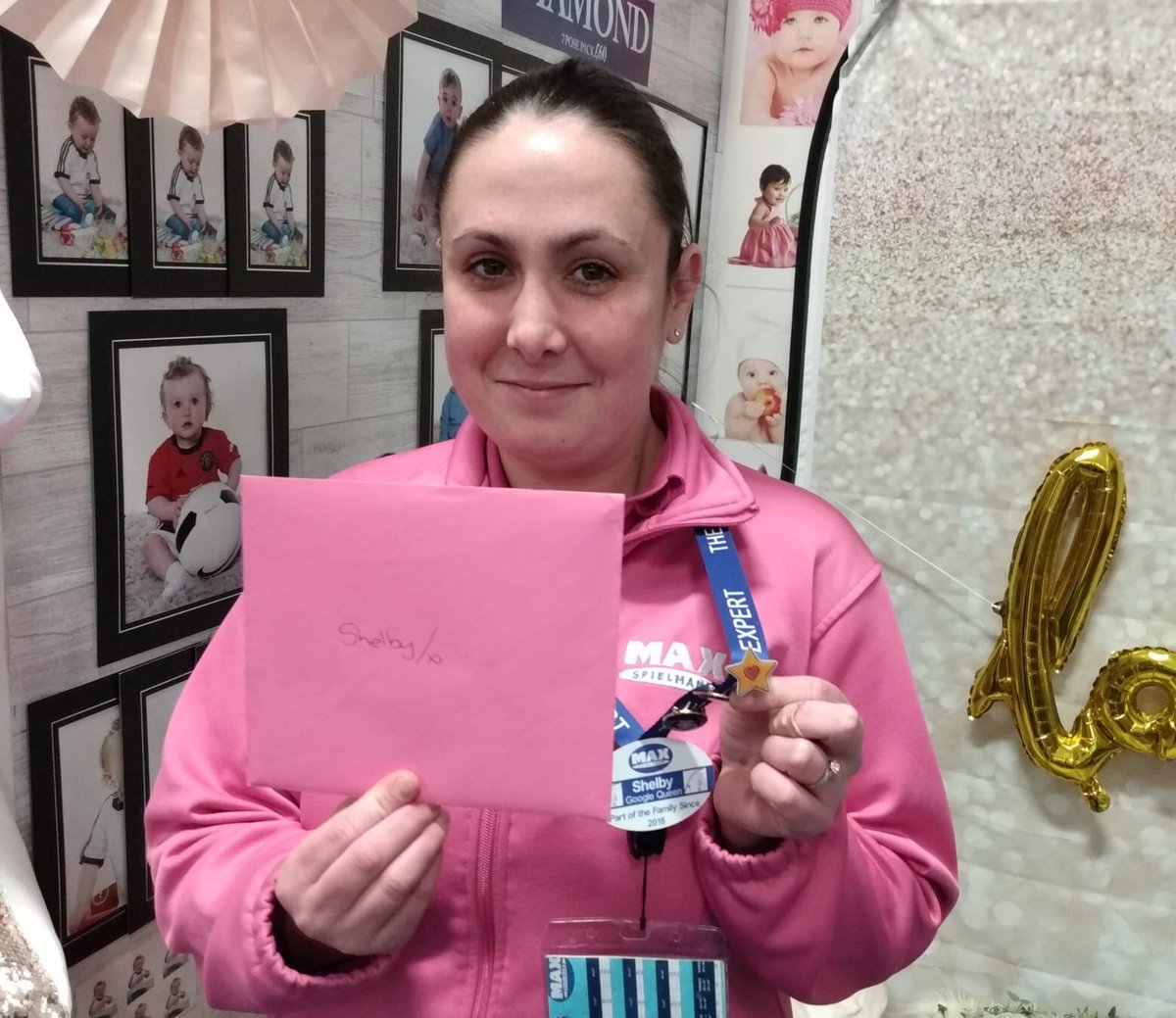 LouisePagdin's tweet image. Well done to Shelby in Bangor for being awarded her 1st recognition badge for being a customer care superstar🌟Shelby was made up with her badge just as much as I was too award it to her well done  @Lisa93659201 @IFishLikeAGil1 @SueBurden4 @TimpsonNews