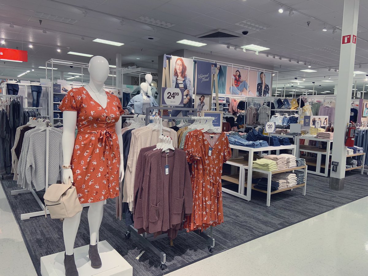 zeinab__rezk's tweet photo. Had so much fun with this new VMG for UT. #standardsallday #springiscoming #Denimondenim #Vmstyle #T1044 👖😎 https://t.co/Qso6BakNxa