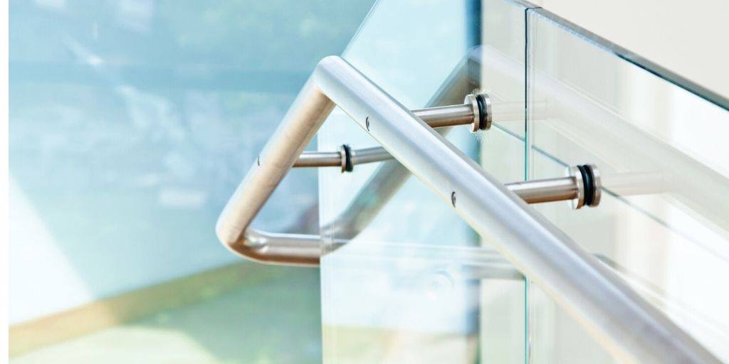 #Compliance Tips for #Architects: A recent CROSS report has highlighted concerns over the #structuralsafety of #glass in #balustrades.  If your design includes glass balustrades make sure you're #specifying correctly ow.ly/NTDt50xWQIm @SouthCambs @camcitco @labcuk @huntsdc