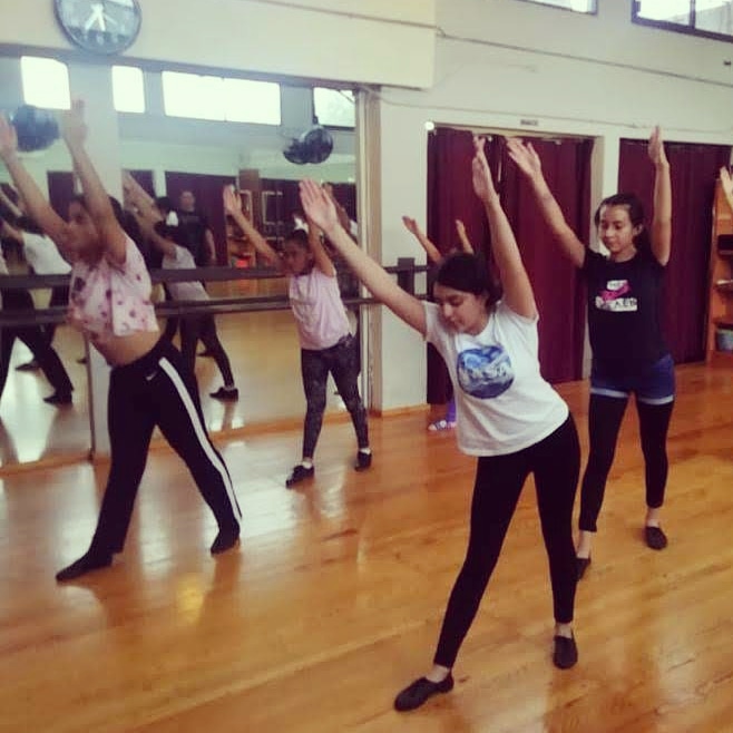 TellezDance's tweet photo. Nos vemos hoy a partir de las 5 pm en clase de broadway jazz y 6 pm jazz juvenil
Agenda tu clase muestra https://t.co/xQ8Uvh3xwT