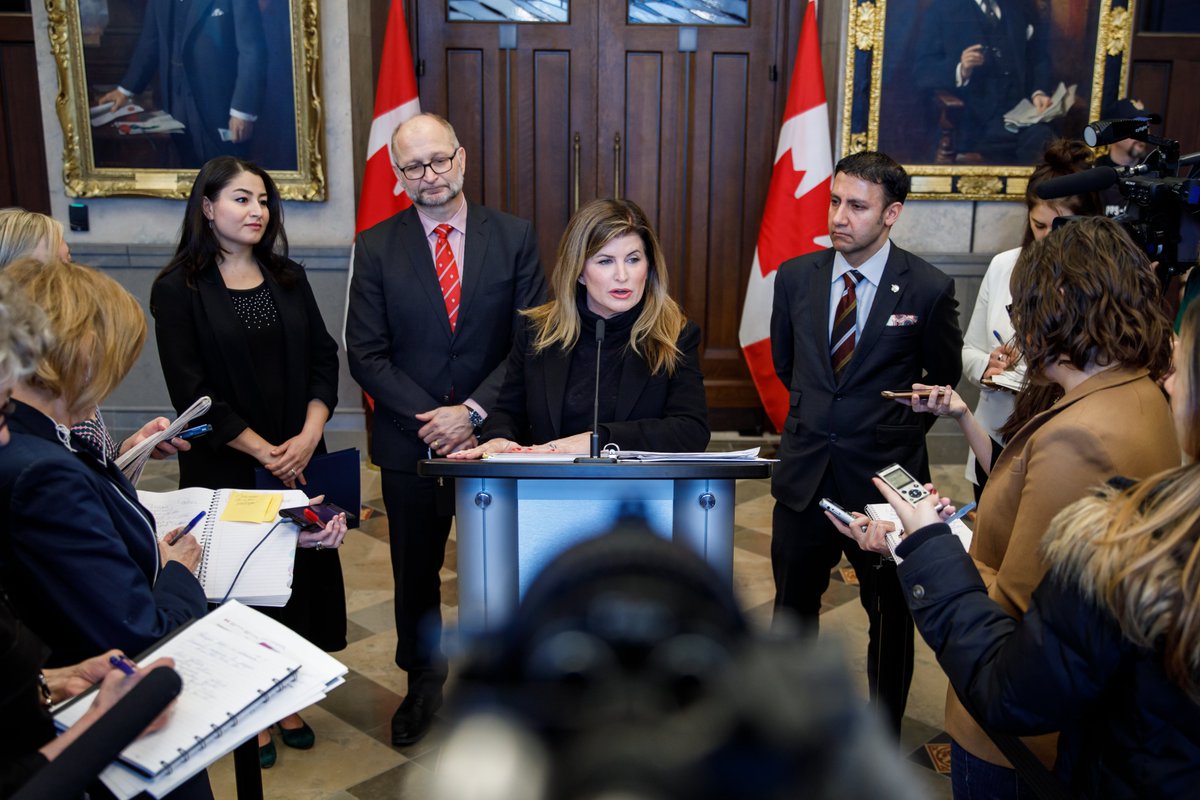 DavidLametti's tweet photo. Les Canadiens s'attendent à ce que leurs représentants travaillent au-delà des barrières partisanes pour apporter des changements. Aujourd’hui, je suis heureux d’introduire le projet de loi C-5, basé sur le projet de loi d'initiative parlementaire présenté par (1/2) https://t.co/YvhtgDIUij