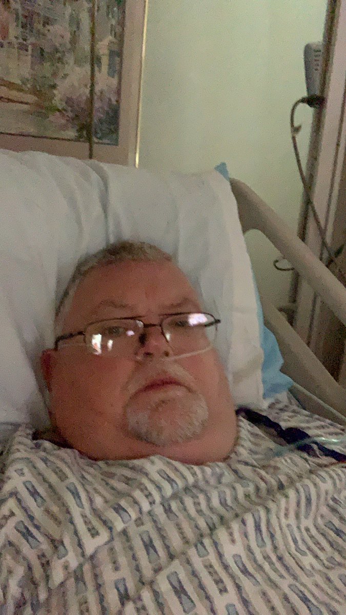 DanScottShow's tweet photo. Am I skinny yet? #SurgeryDone https://t.co/jSMEPVyolA