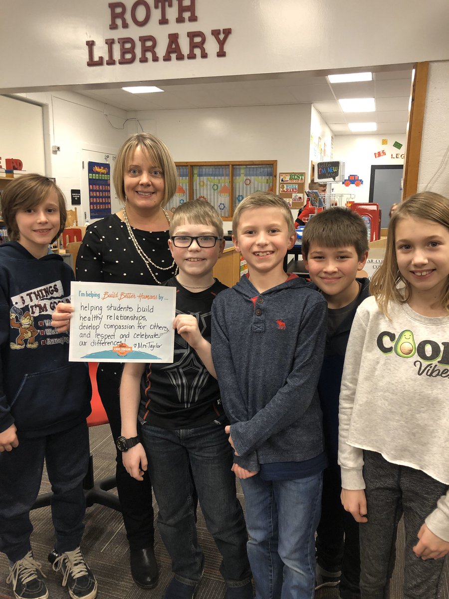 JulieTaylor_SC's tweet photo. Celebrating DAY 2 of #NSCW2020 with @StarrBulldogs! Students and staff at Starr embrace a mindset of continuous reflection and improvement, building our knowledge and skills every day! School counselors support all of us as together we build and become better humans! https://t.co/RDqvI6Vyjh